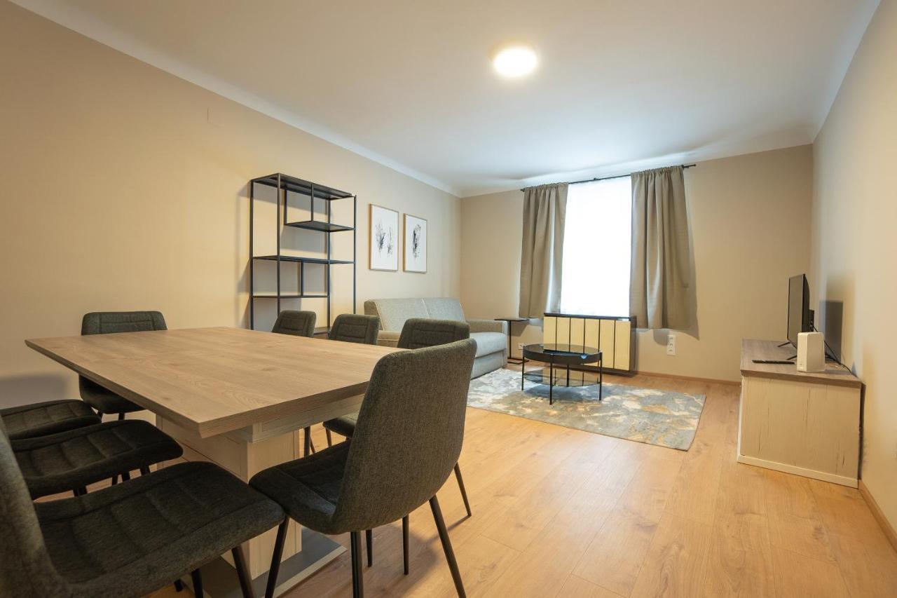 A 2-Bedroom Apartment With A King-Size Bed And A Balcony Is Located Just A 15-Minute Walk From Stephansplatz. 维也纳 外观 照片