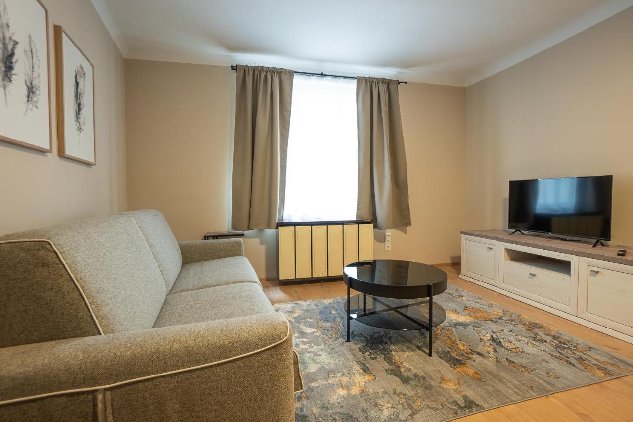 A 2-Bedroom Apartment With A King-Size Bed And A Balcony Is Located Just A 15-Minute Walk From Stephansplatz. 维也纳 外观 照片